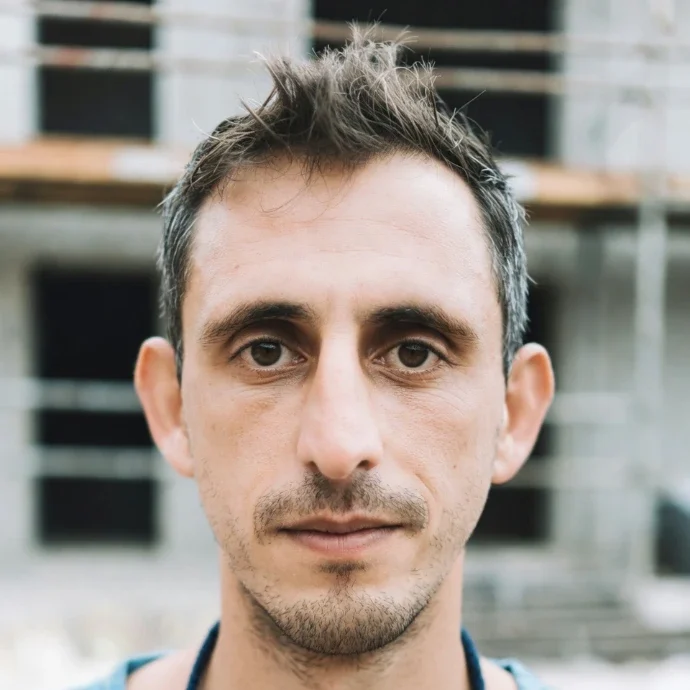 Barruti Ortiz Alberdi, ingeniero industrial. Barruti Ortiz Alberdi, ingeniero industrial.